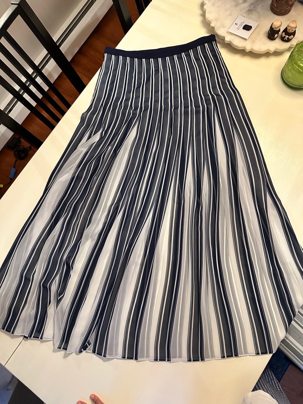 Etro Milano Navy and White Pleated Striped Maxi Skirt - Picture 3 of 4